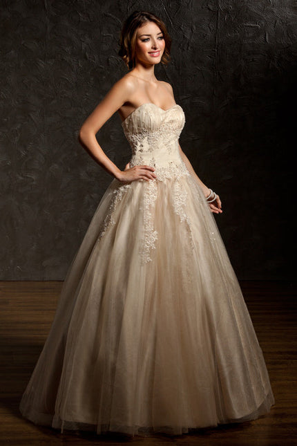 Robe Longue Blanche Et Dorée - gallery 1